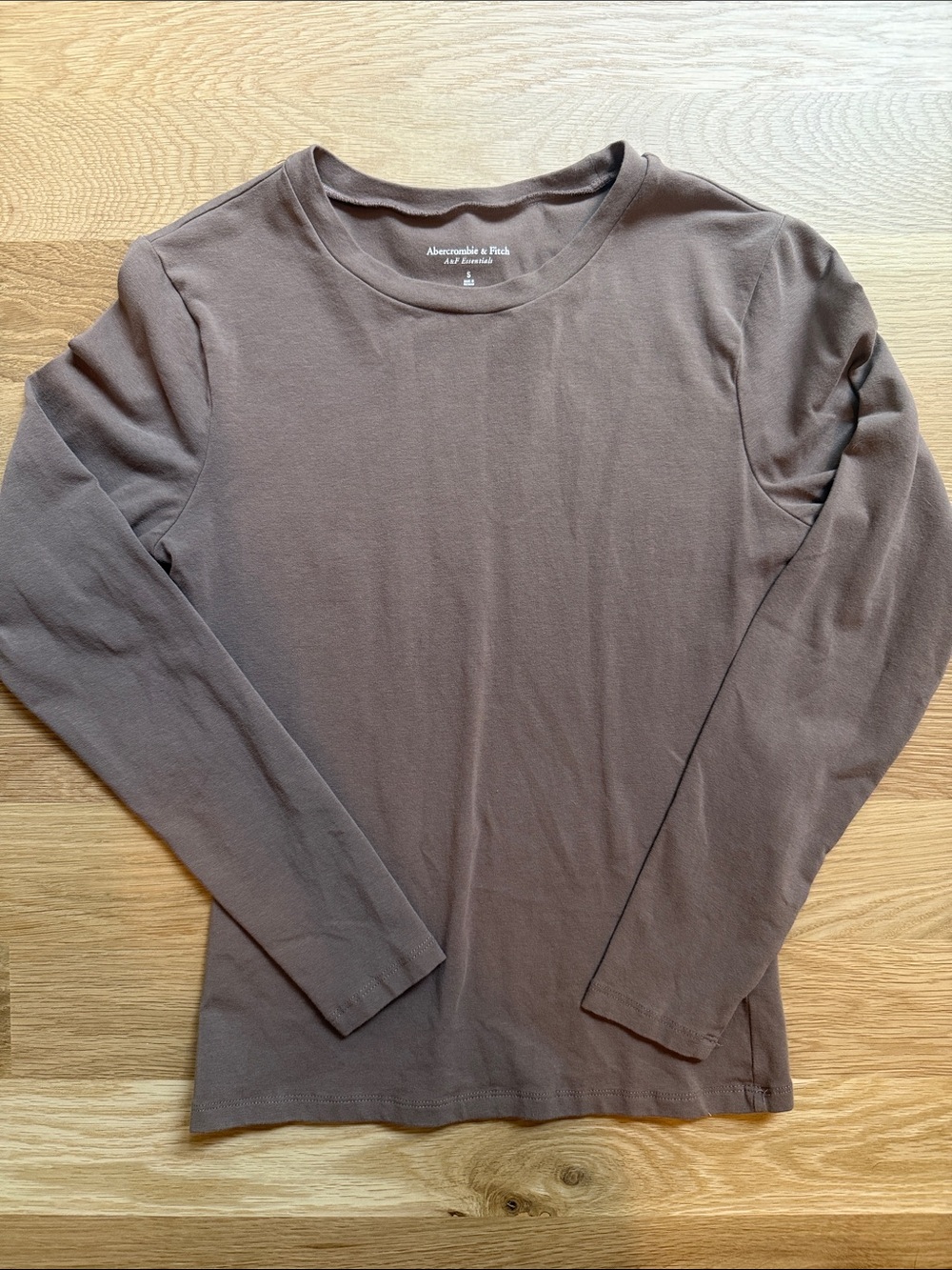 Abercrombie & Fitch long sleeve tee